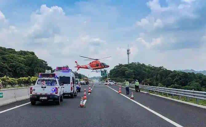 玛多高速公路汽车救援案例